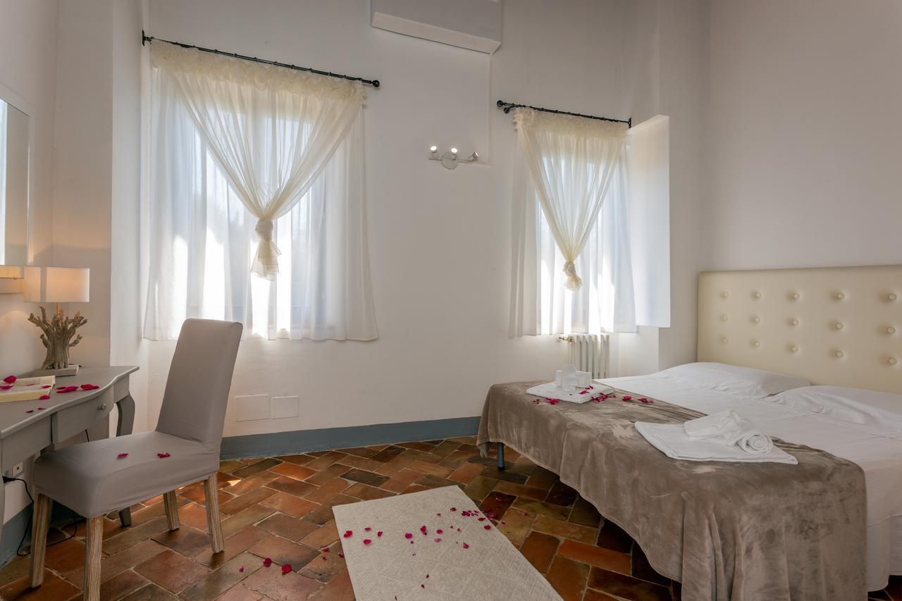 Il Borgo Di Terrensano Lejlighedshotel Siena Eksteriør billede
